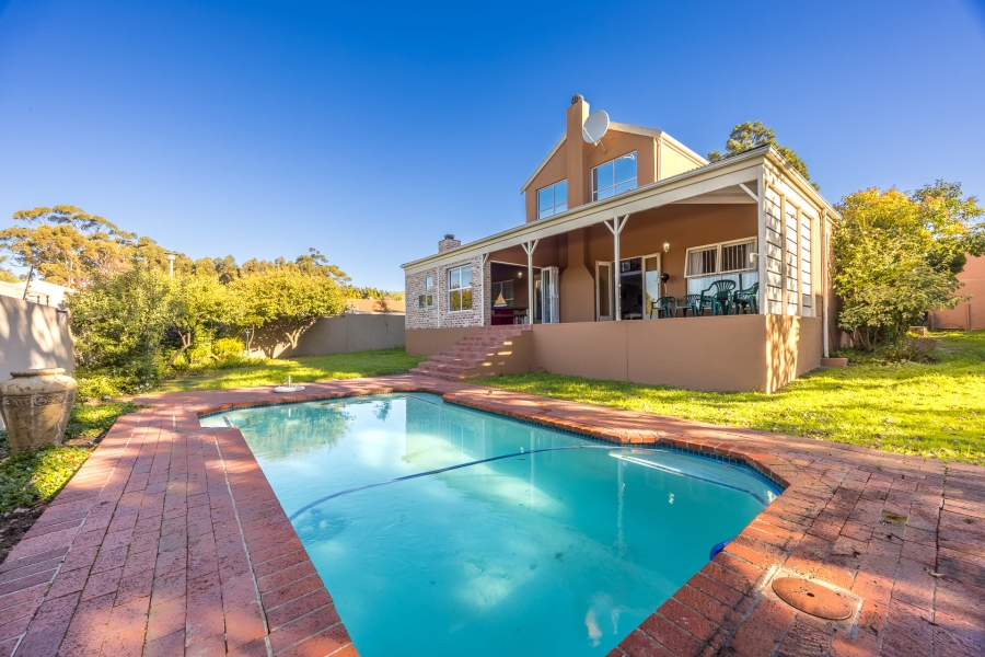 4 Bedroom Property for Sale in Vierlanden Western Cape